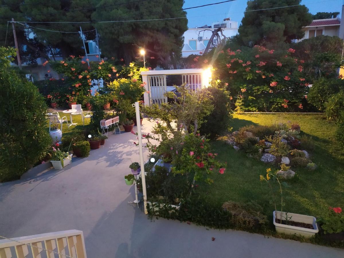 Finikas Rooms Agia Marina  Luaran gambar