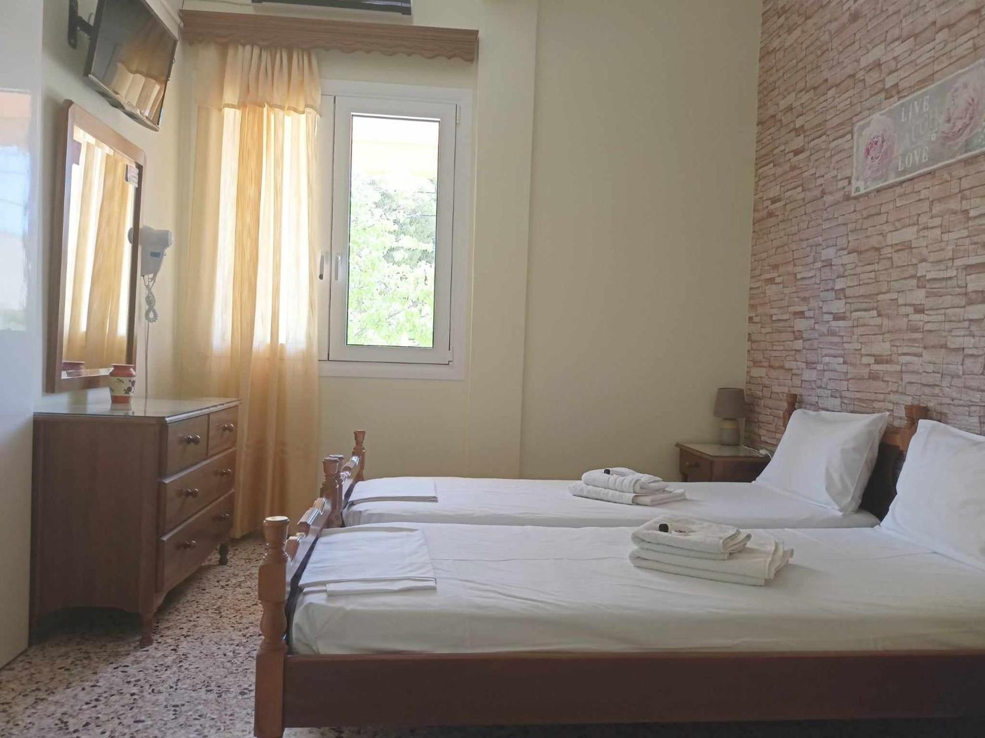 Finikas Rooms Agia Marina  Luaran gambar
