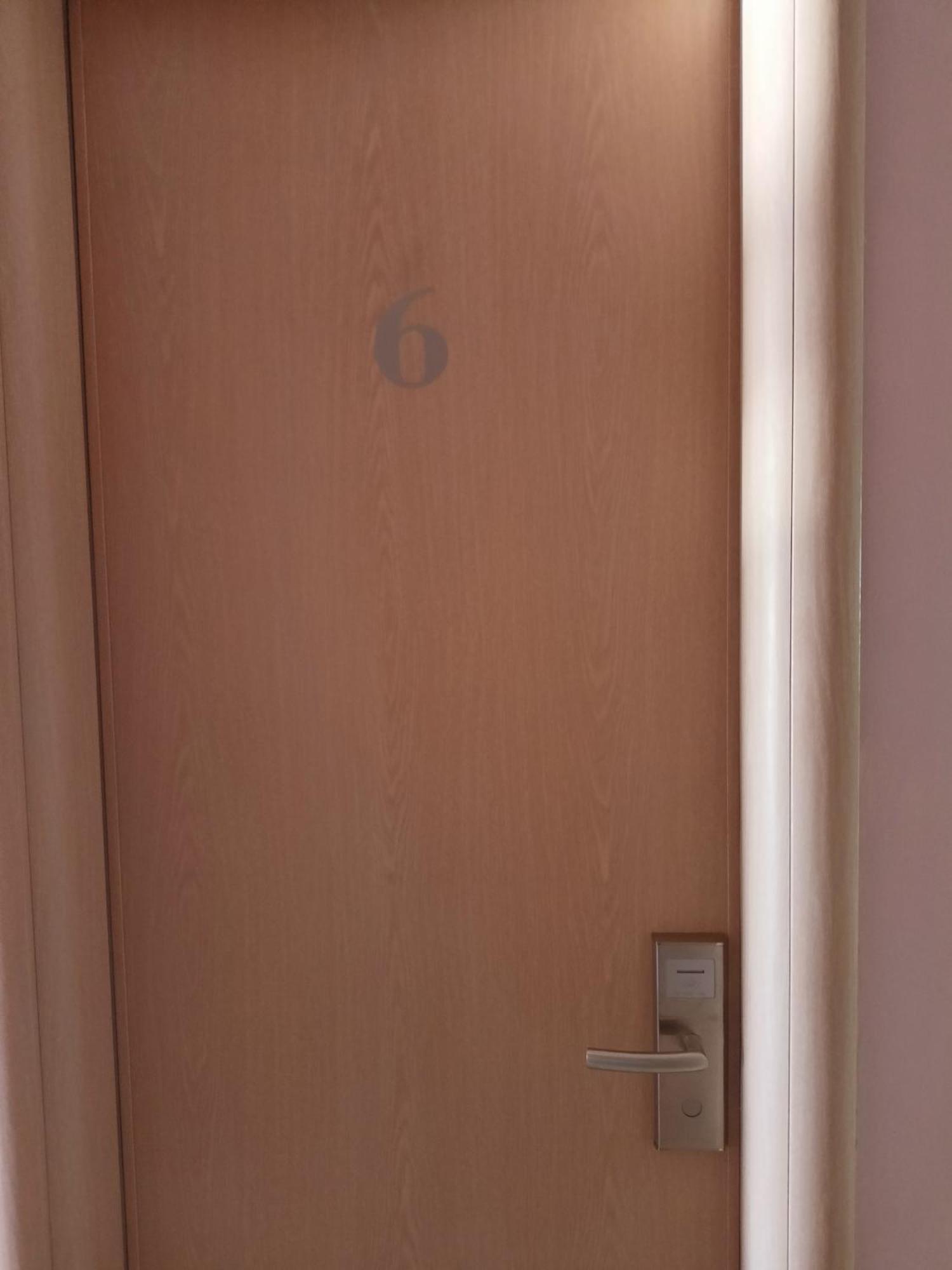 Finikas Rooms Agia Marina  Bilik gambar