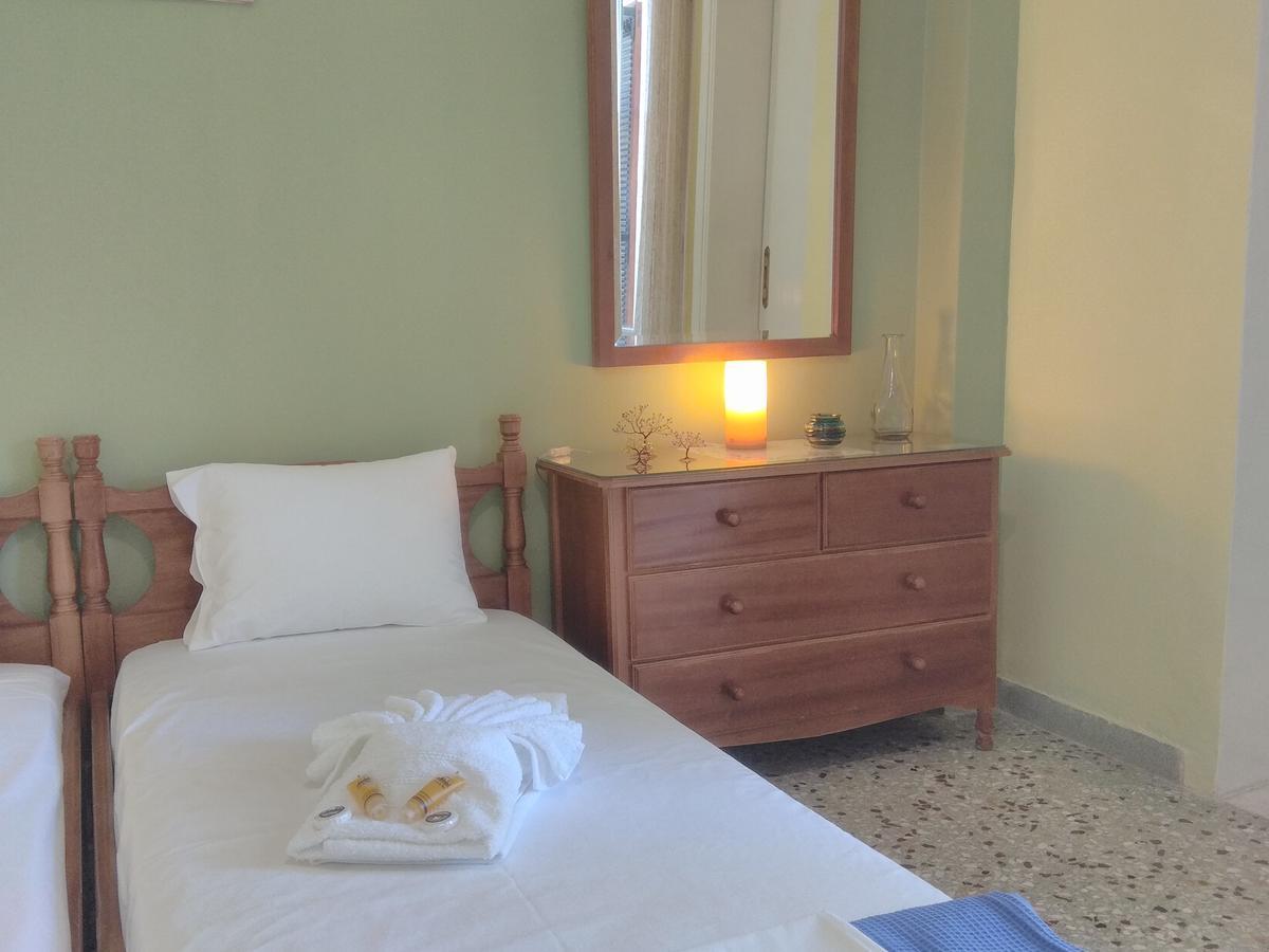 Finikas Rooms Agia Marina  Luaran gambar